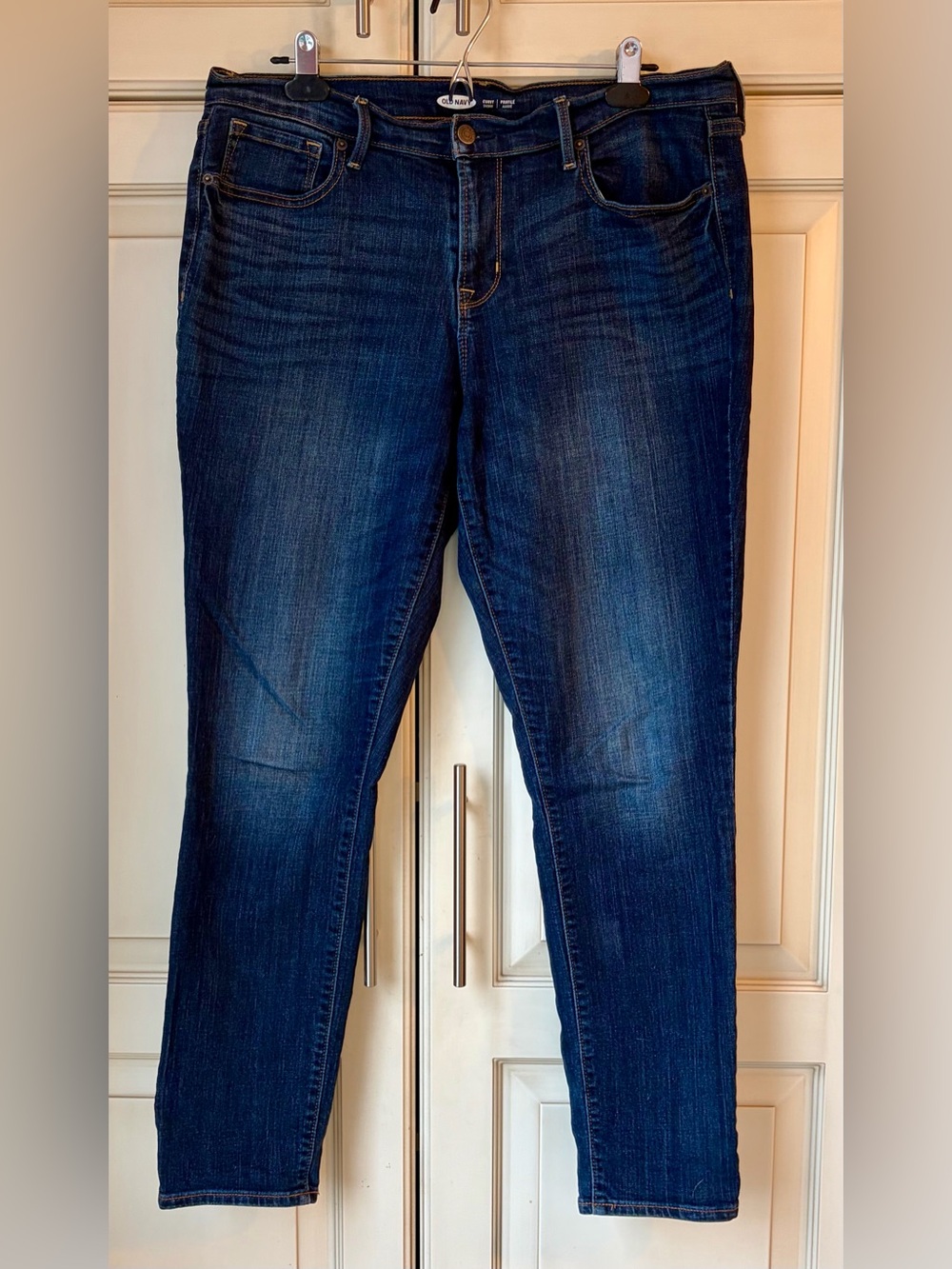 Old Navy Dark Blue Curvy Skinny Jeans. Sz 12